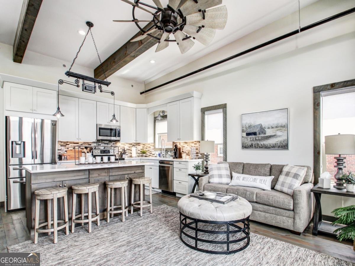 685 Main Street Blue Ridge - 16