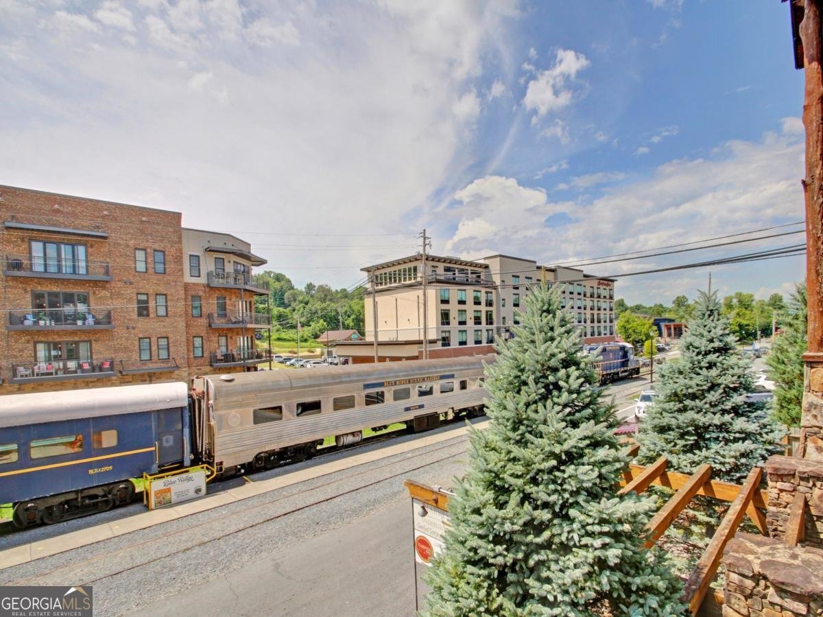 685 Main Street Blue Ridge - 41