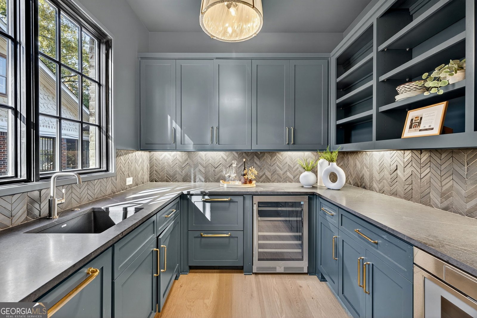 991 Courtenay Drive Atlanta - 20