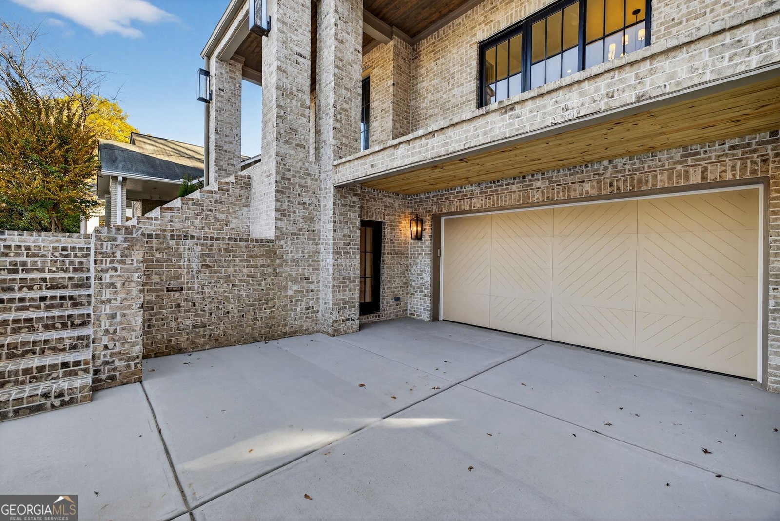 991 Courtenay Drive Atlanta - 3