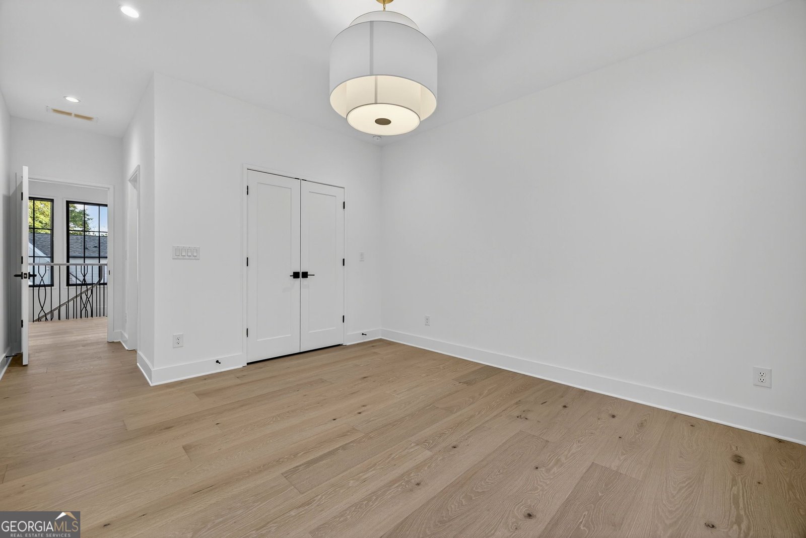 991 Courtenay Drive Atlanta - 31