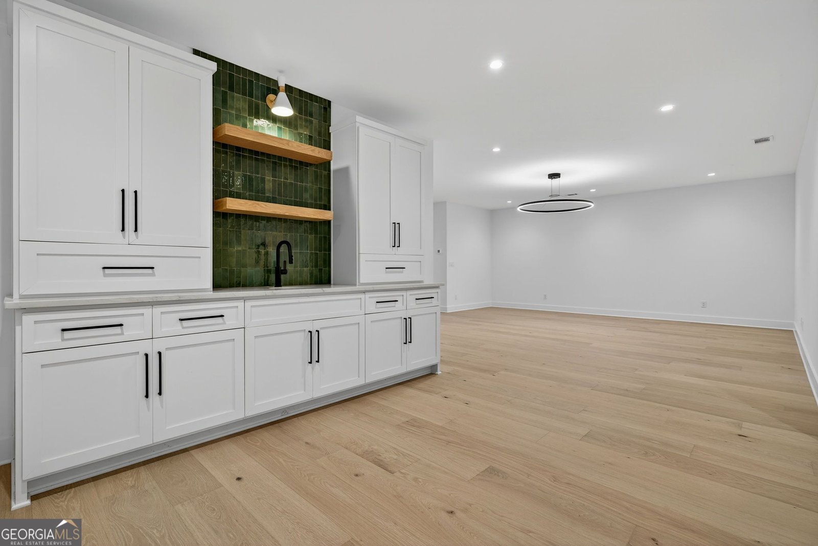 991 Courtenay Drive Atlanta - 43