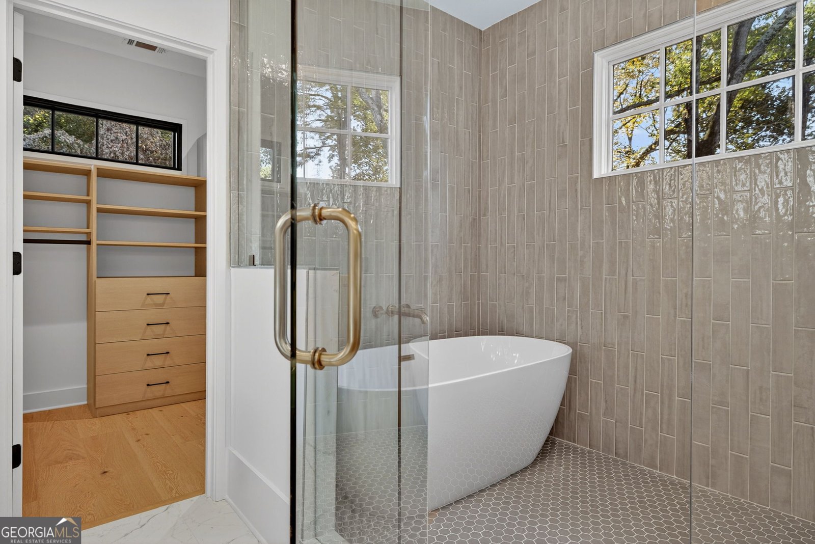 991 Courtenay Drive Atlanta - 54