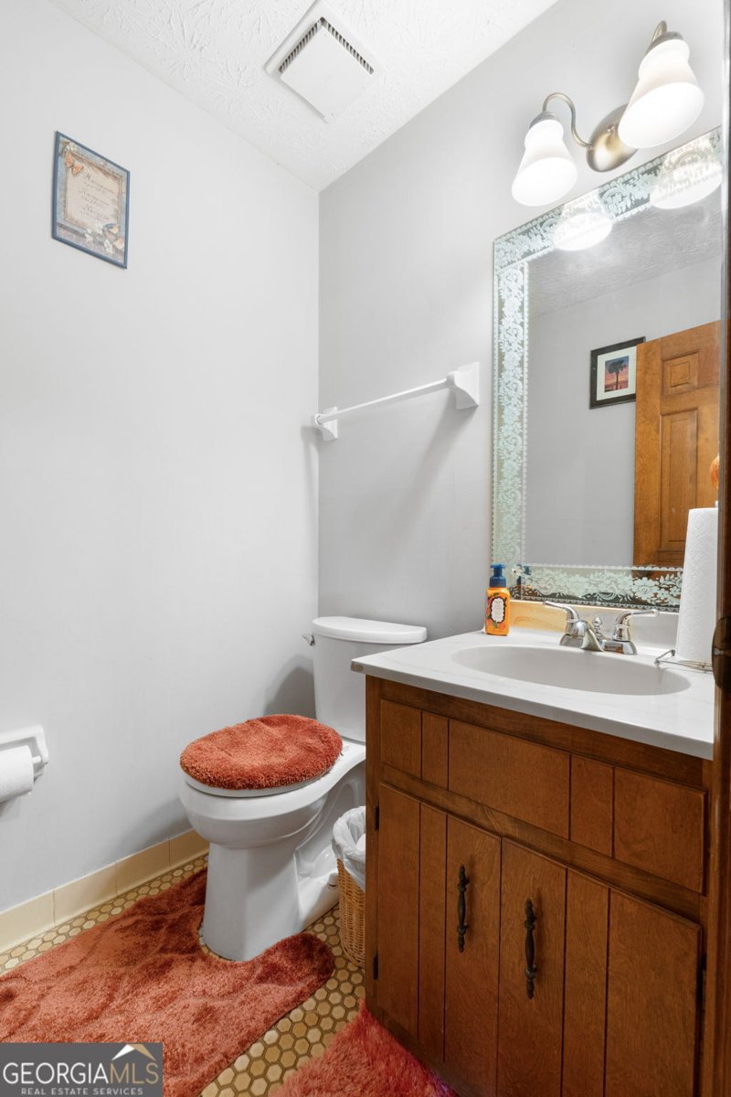 5162 Kurt Lane Conyers - 2