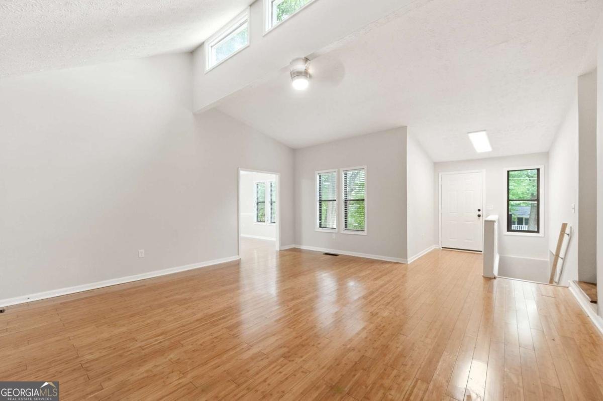 6649 Valley Hill Drive Mableton - 16