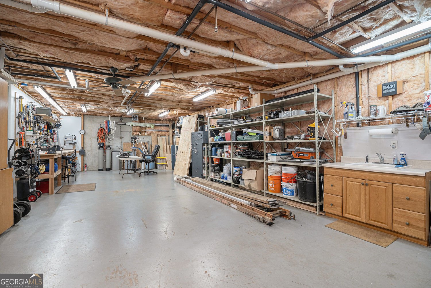 20 Spring Lake Trail White - 1