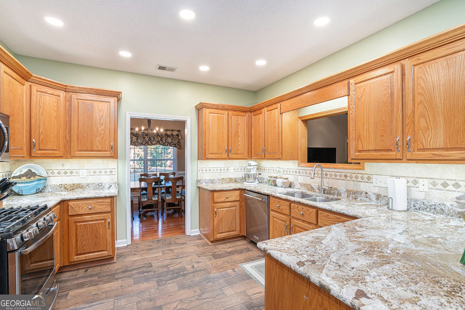 20 Spring Lake Trail White - 14