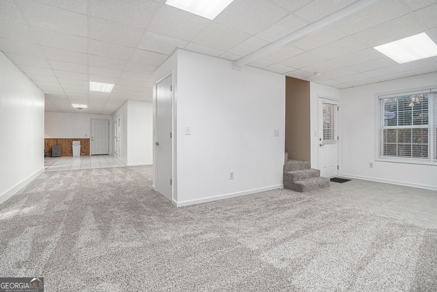 20 Spring Lake Trail White - 25