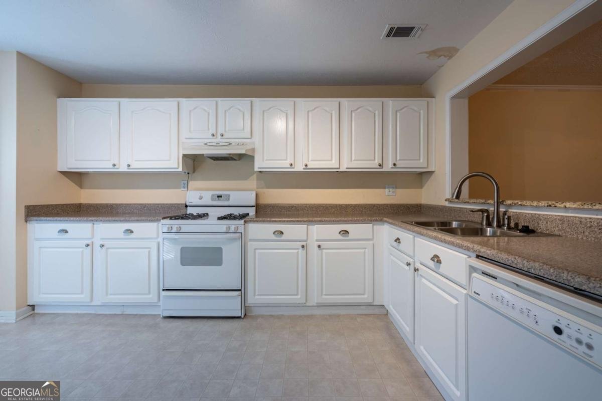 1210 Weatherstone Drive Atlanta - 8