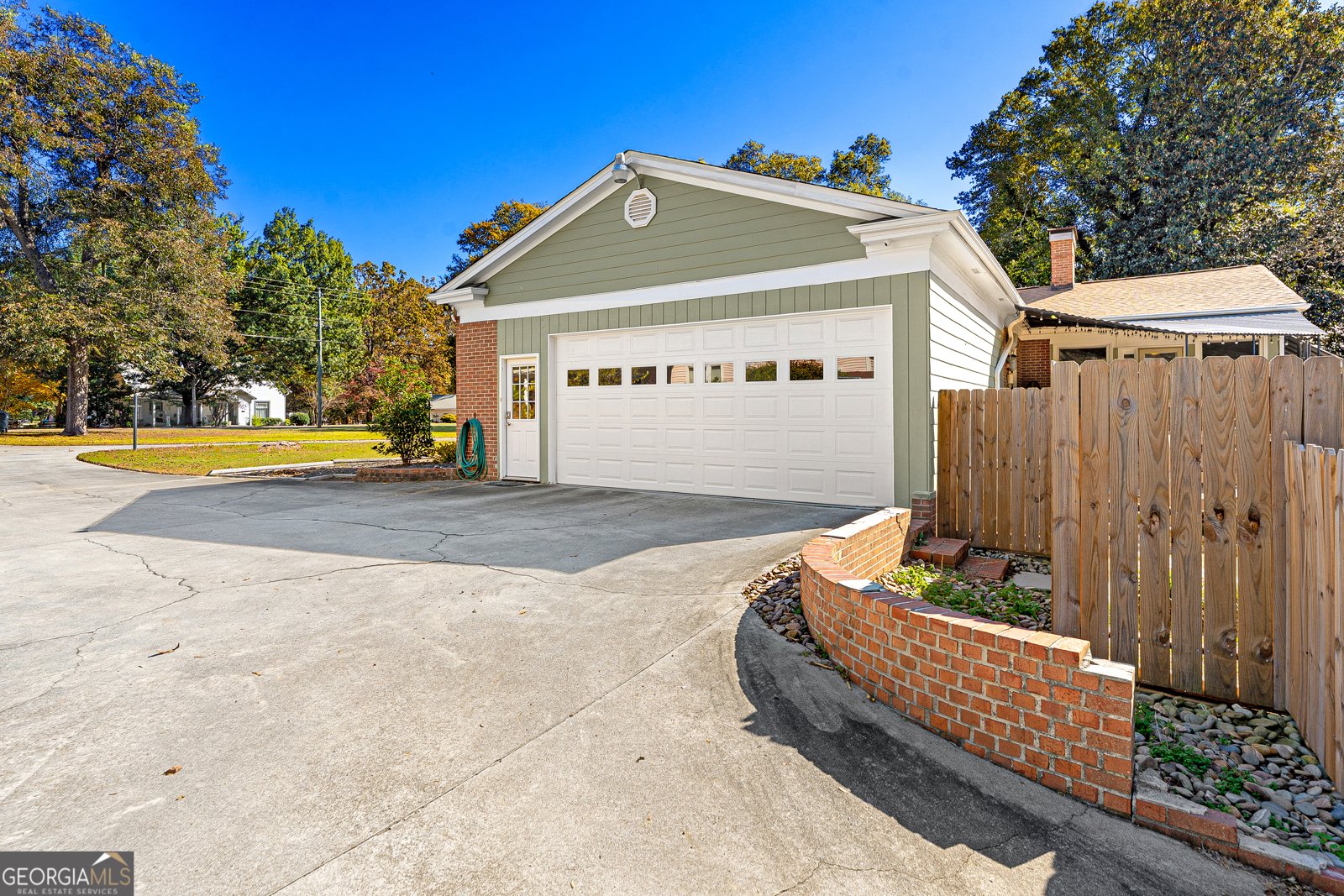 470 Benson Street Hartwell - 31