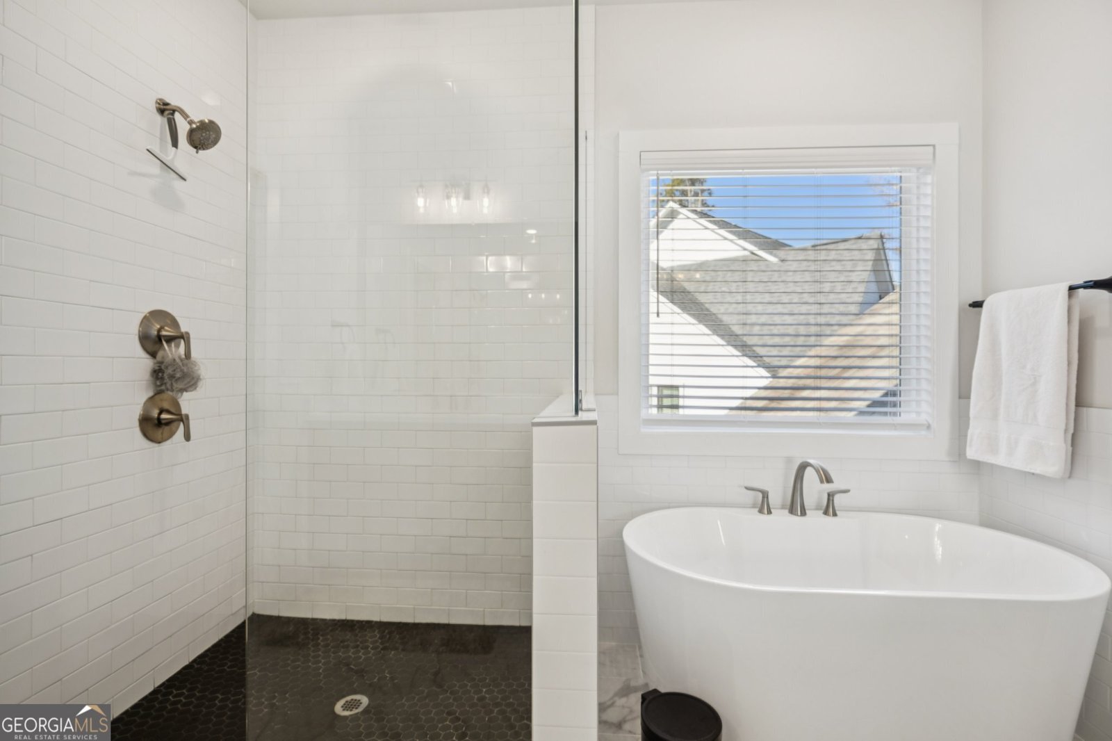 5160 Reserve Drive Cumming - 16