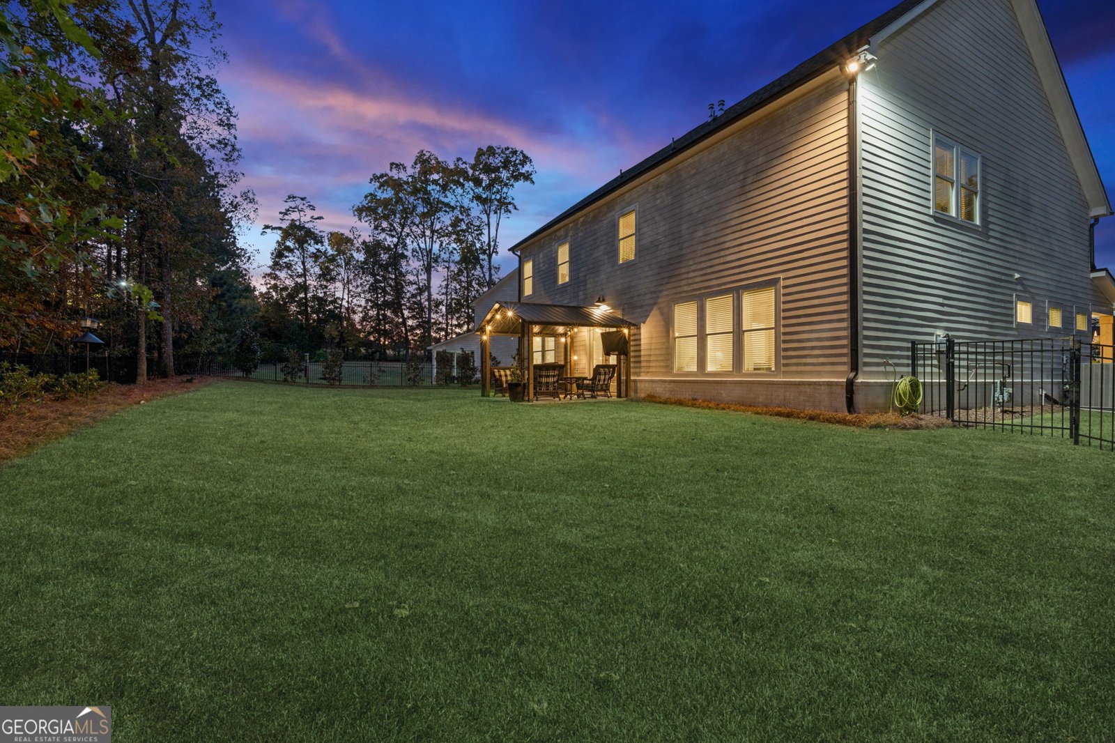 5160 Reserve Drive Cumming - 43