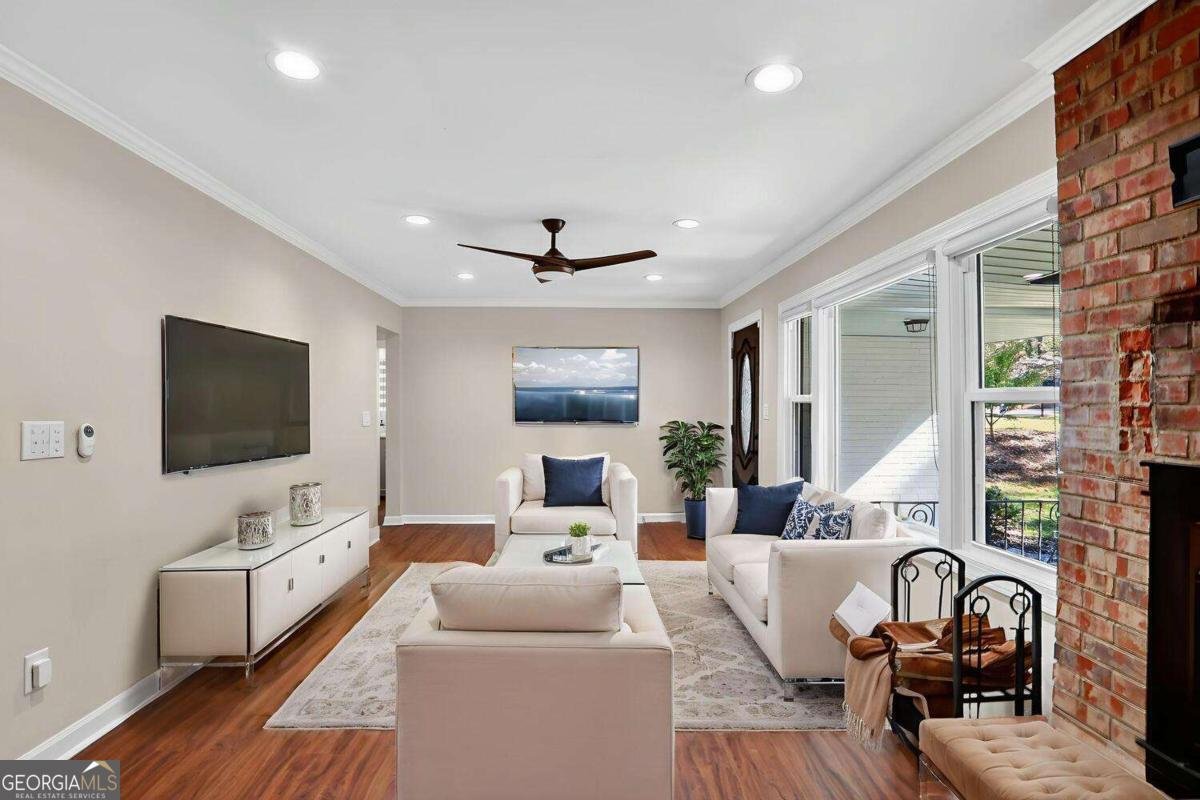 2956 Hollywood Drive Decatur - 2