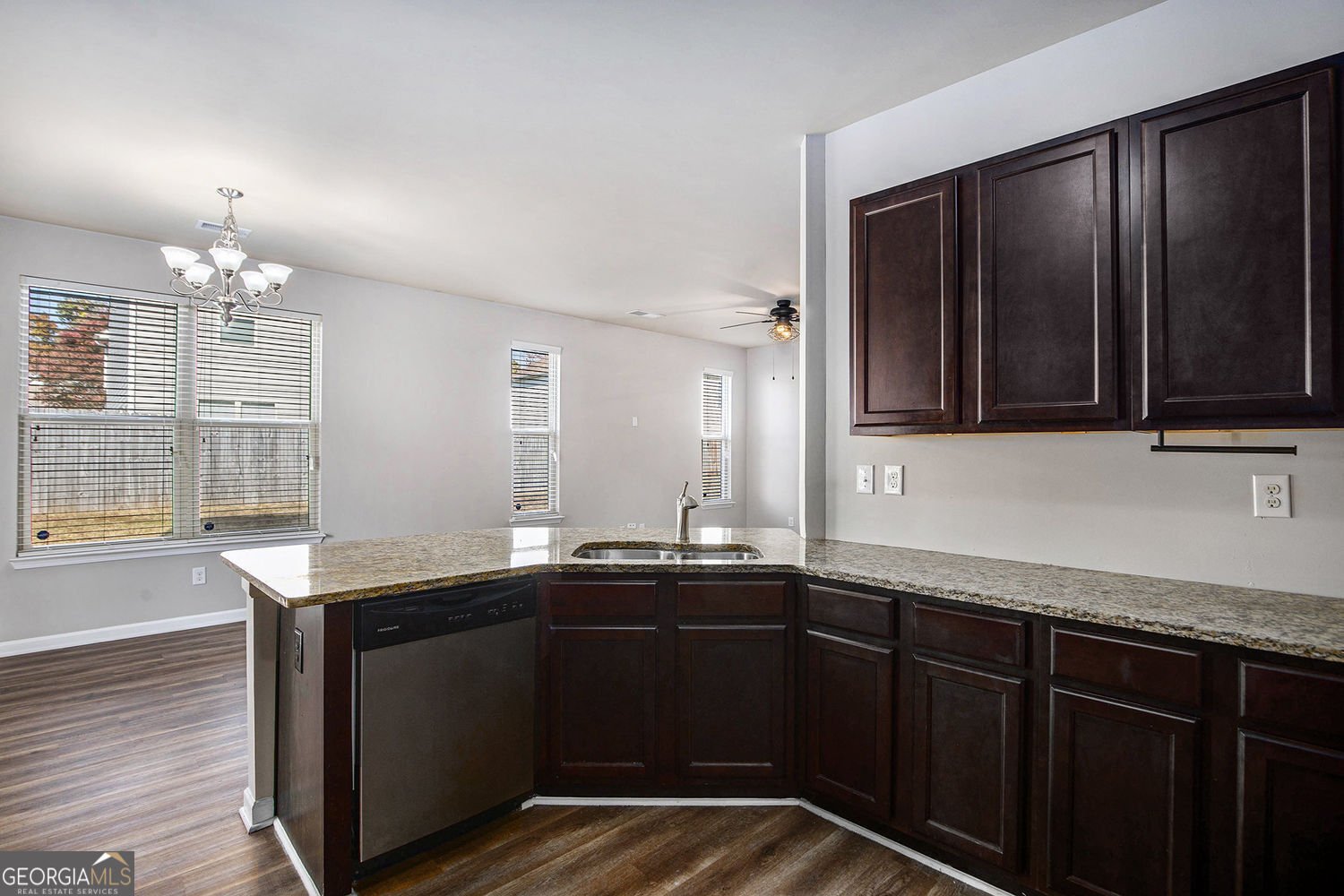 7097 Skippingstone Way Douglasville - 9