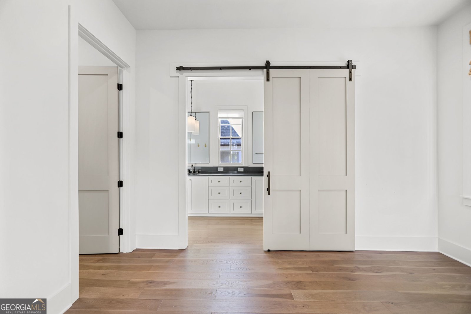 190 Central Avenue Fayetteville - 36