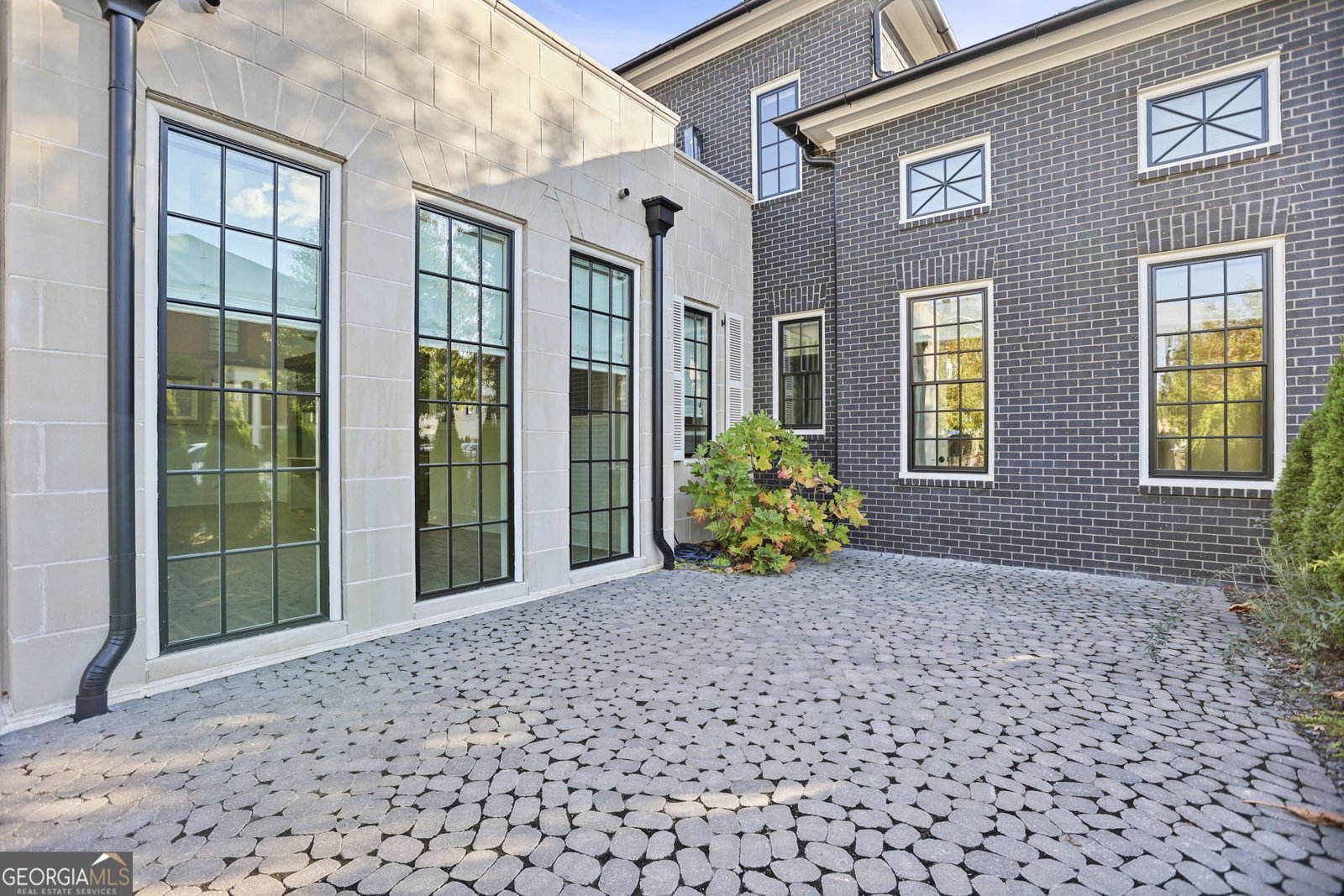 190 Central Avenue Fayetteville - 66