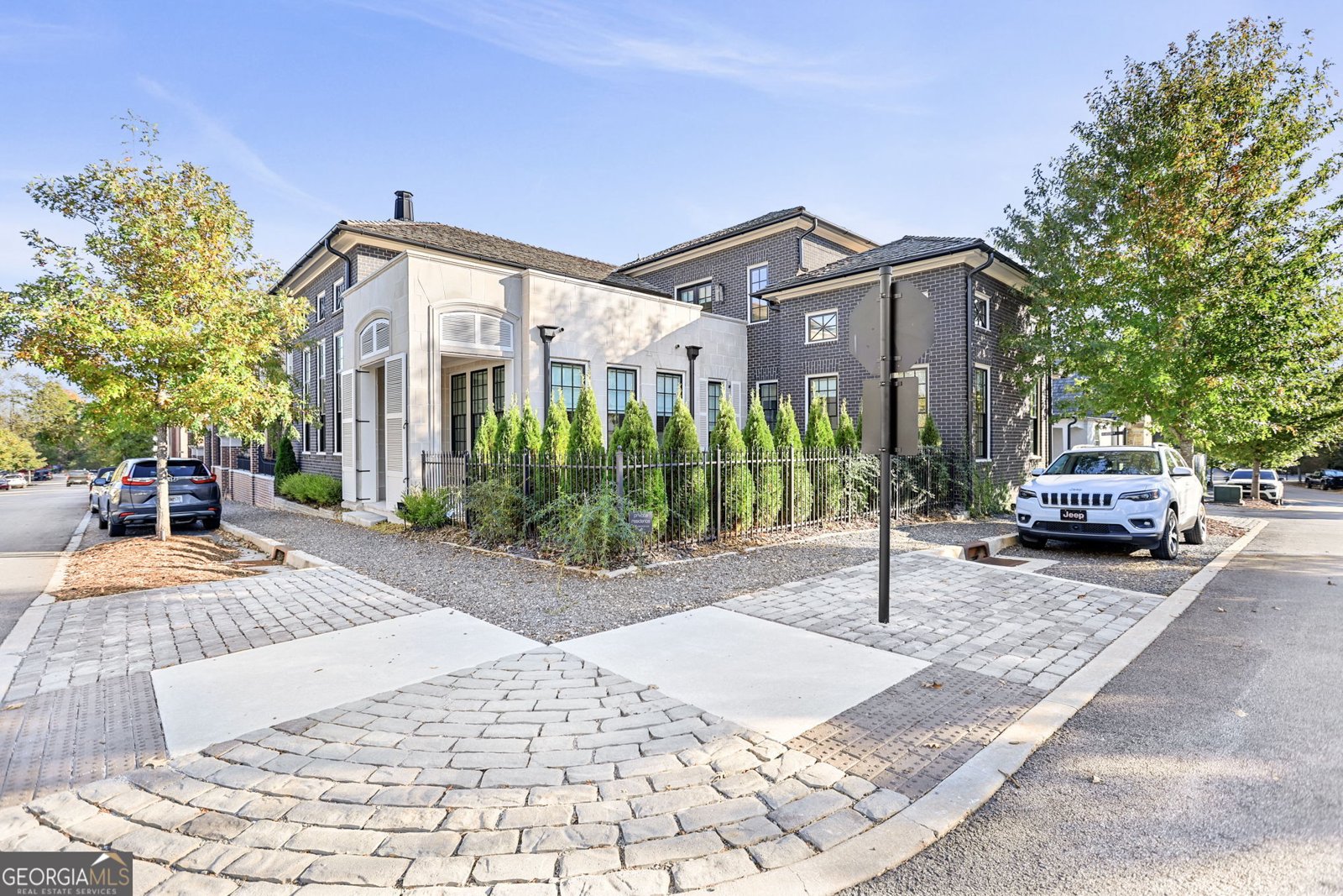 190 Central Avenue Fayetteville - 67