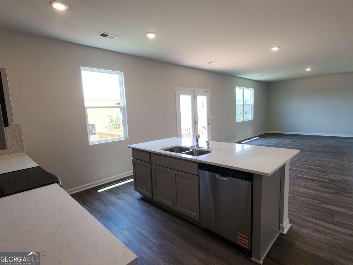 191 Aster Avenue Locust Grove - 19