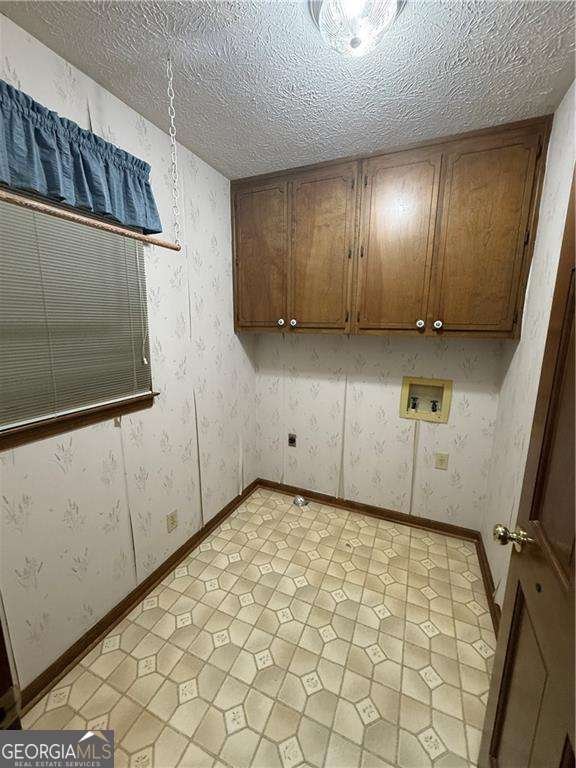 2539 Cosmos Drive Atlanta - 25