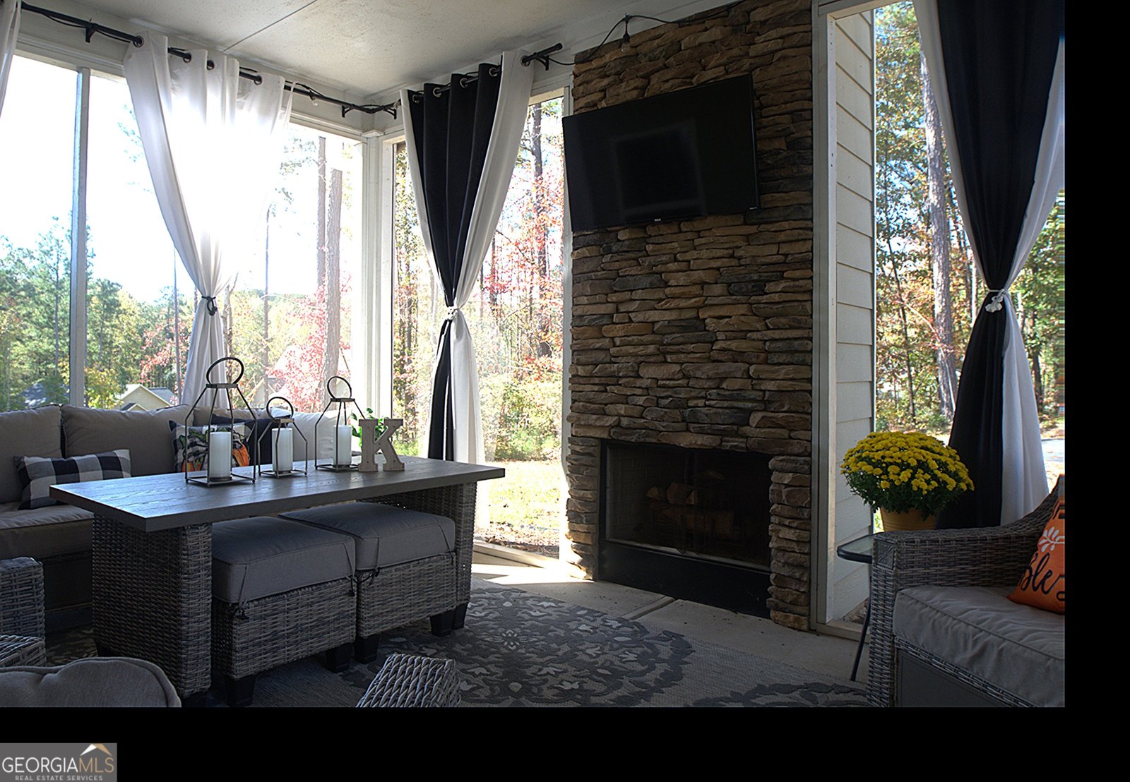 468 Bryson Lake Circle Douglasville - 43