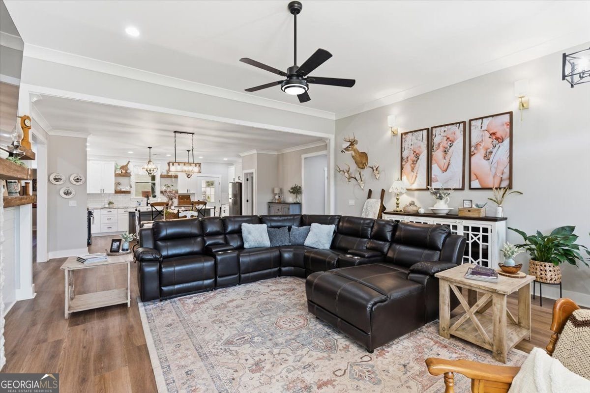 218 NEWTOWN Calhoun - 11