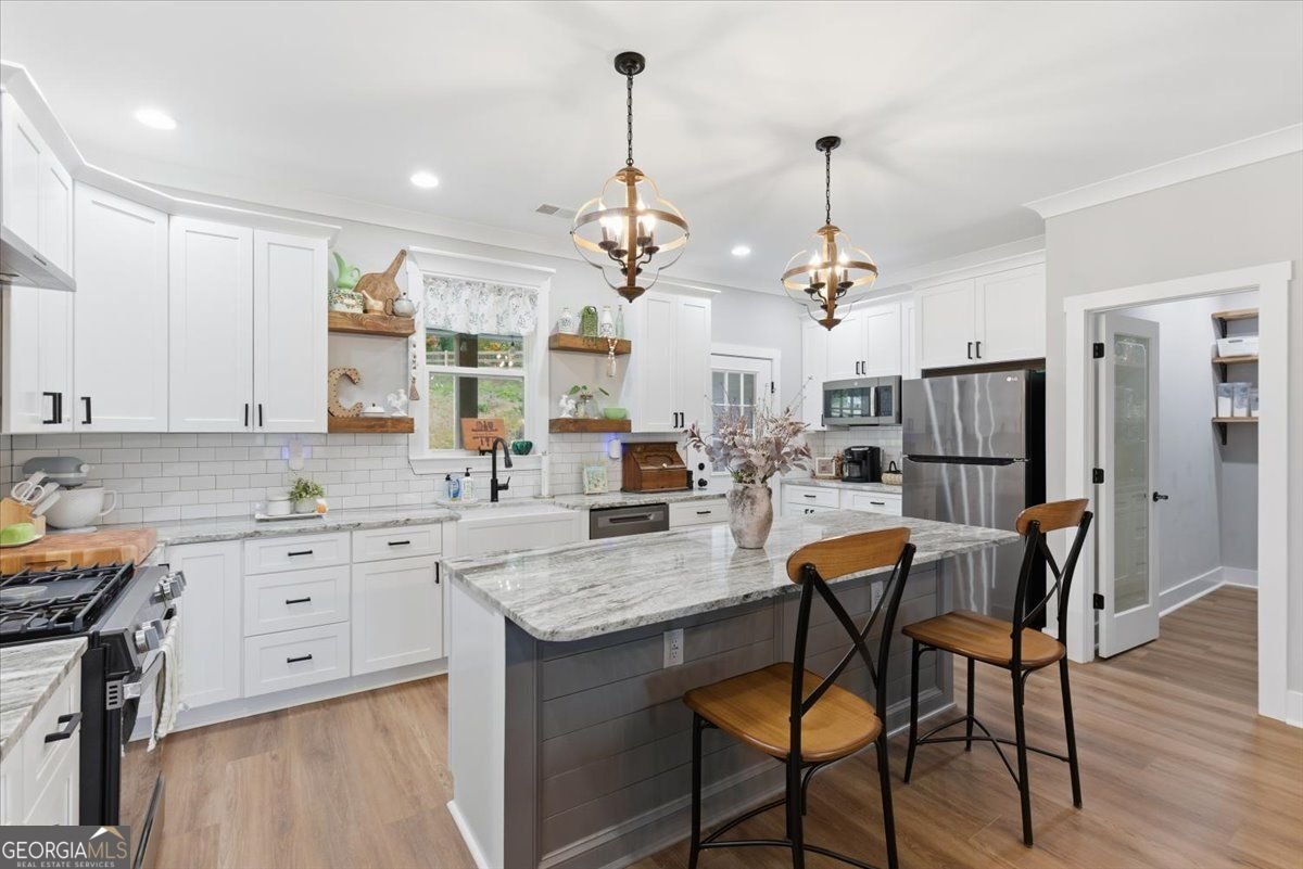 218 NEWTOWN Calhoun - 12