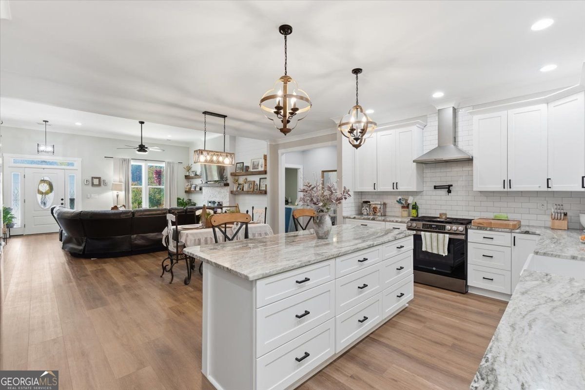 218 NEWTOWN Calhoun - 15