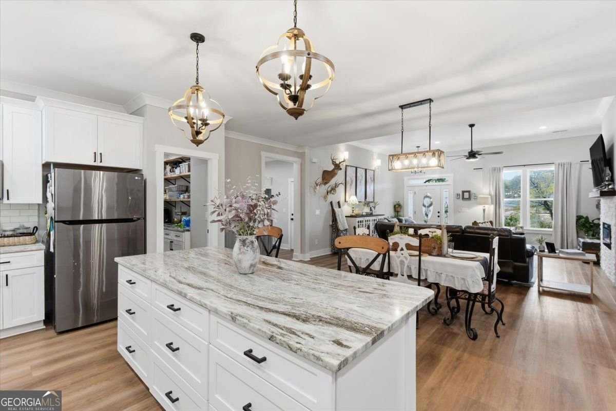 218 NEWTOWN Calhoun - 16