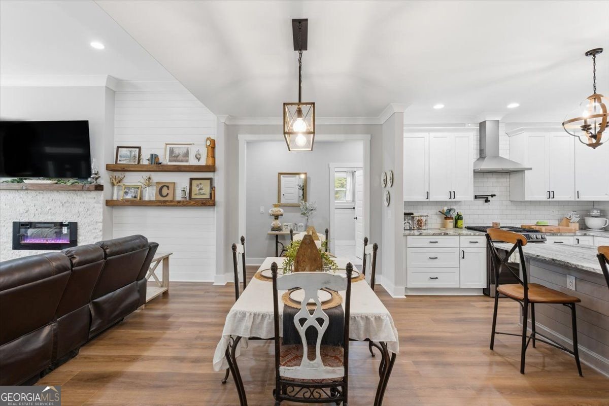 218 NEWTOWN Calhoun - 17