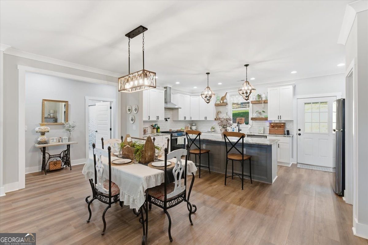 218 NEWTOWN Calhoun - 18