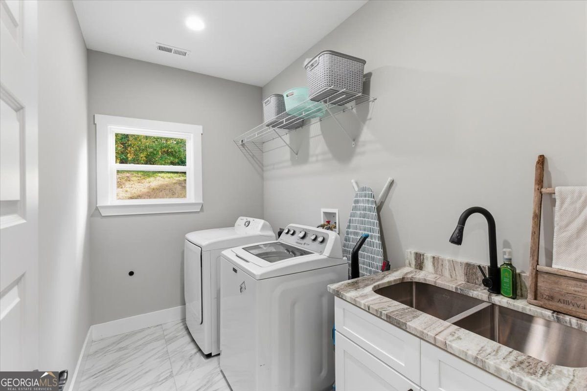 218 NEWTOWN Calhoun - 36