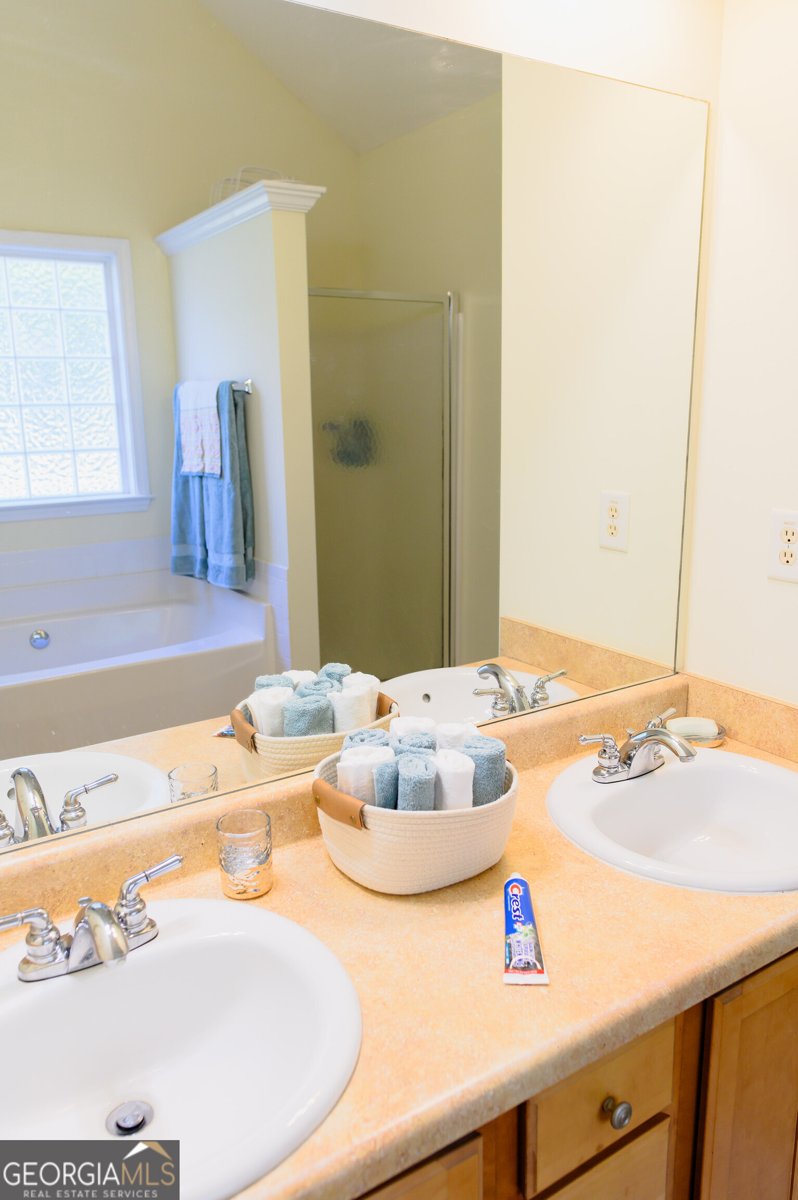 25 Pacific Avenue Sharpsburg - 24