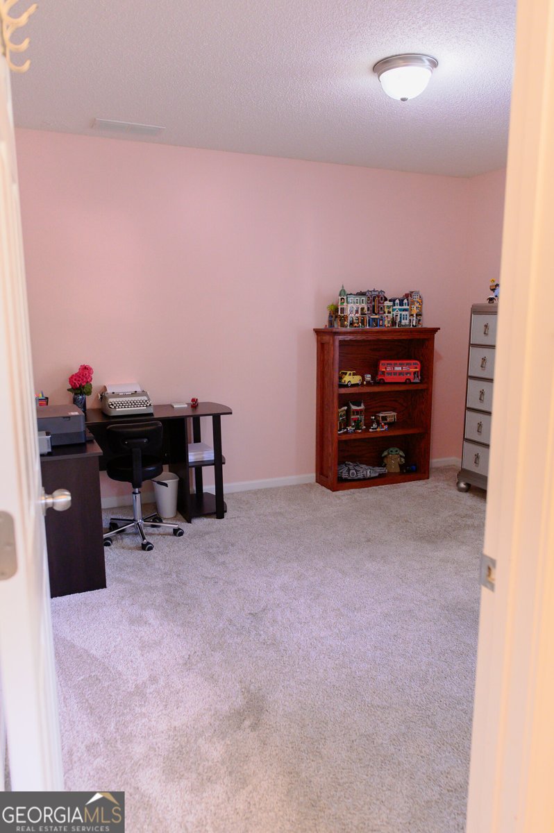 25 Pacific Avenue Sharpsburg - 29