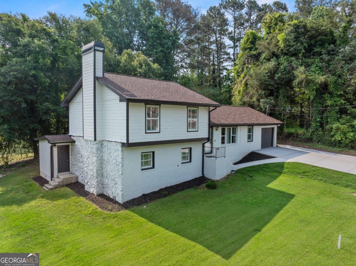 5209 Byers Road Gainesville - 32