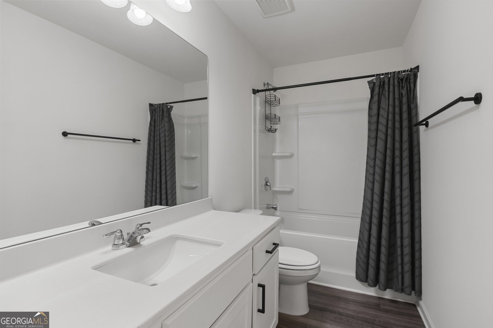 300 Hyde Park Winder - 19