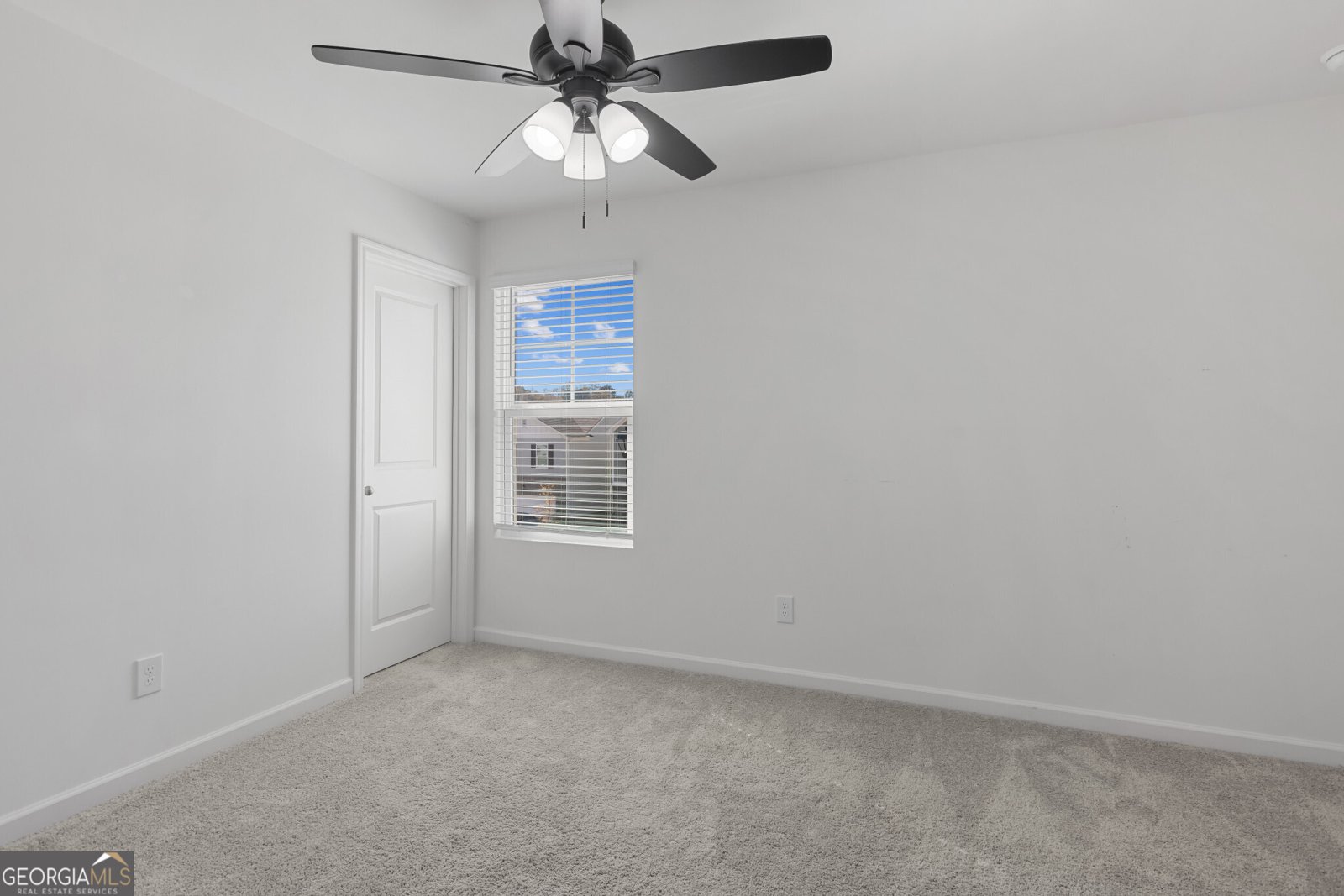 300 Hyde Park Winder - 21