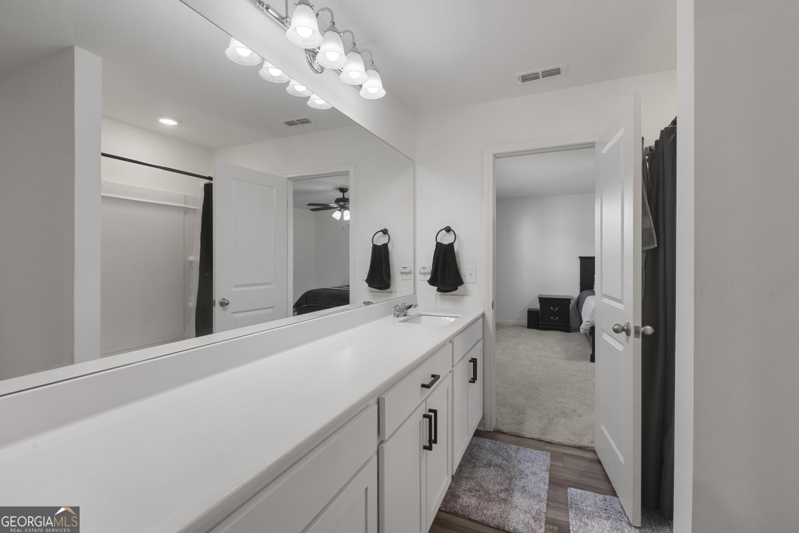 300 Hyde Park Winder - 26