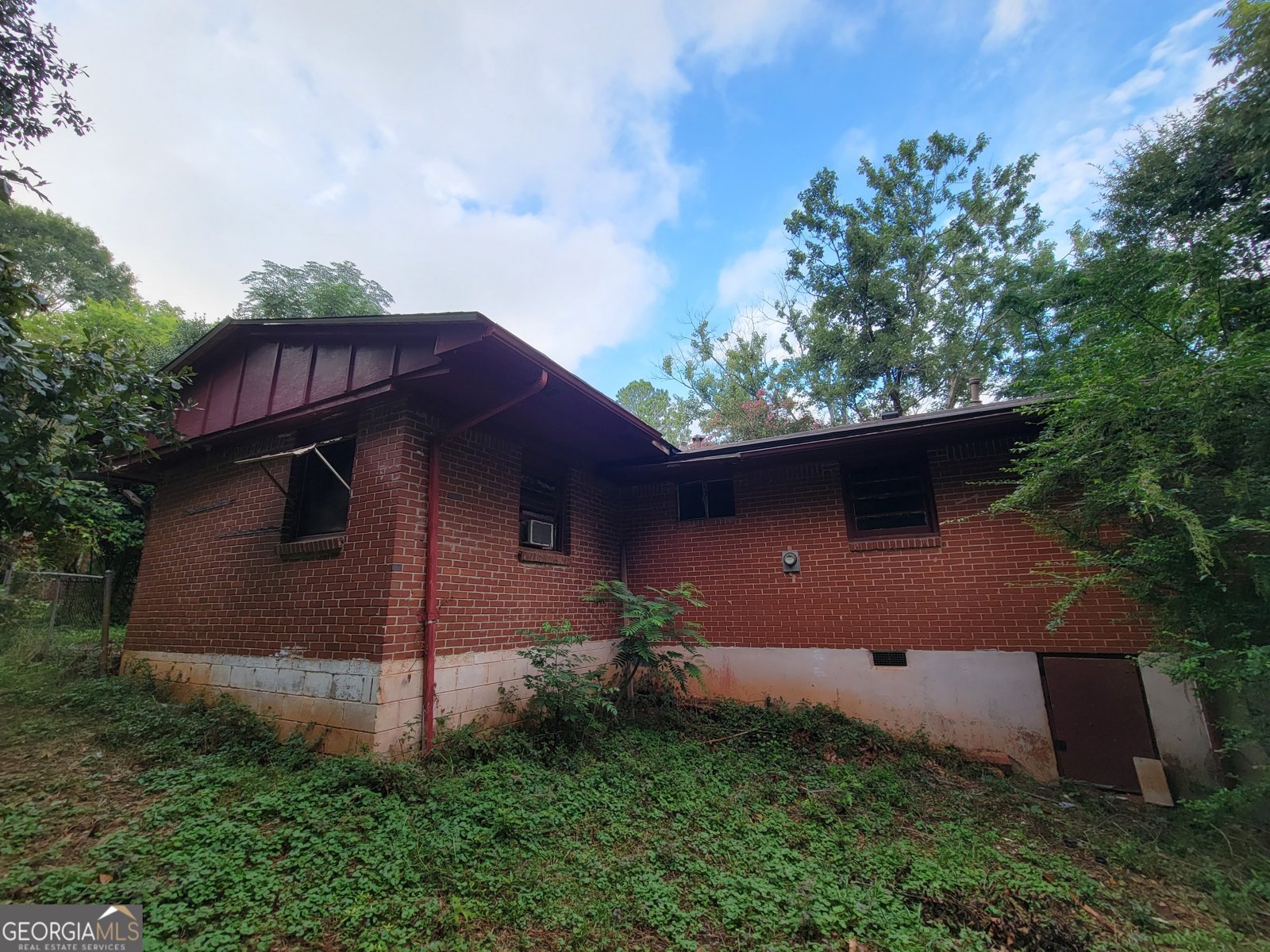 981 Luther Street Atlanta - 2