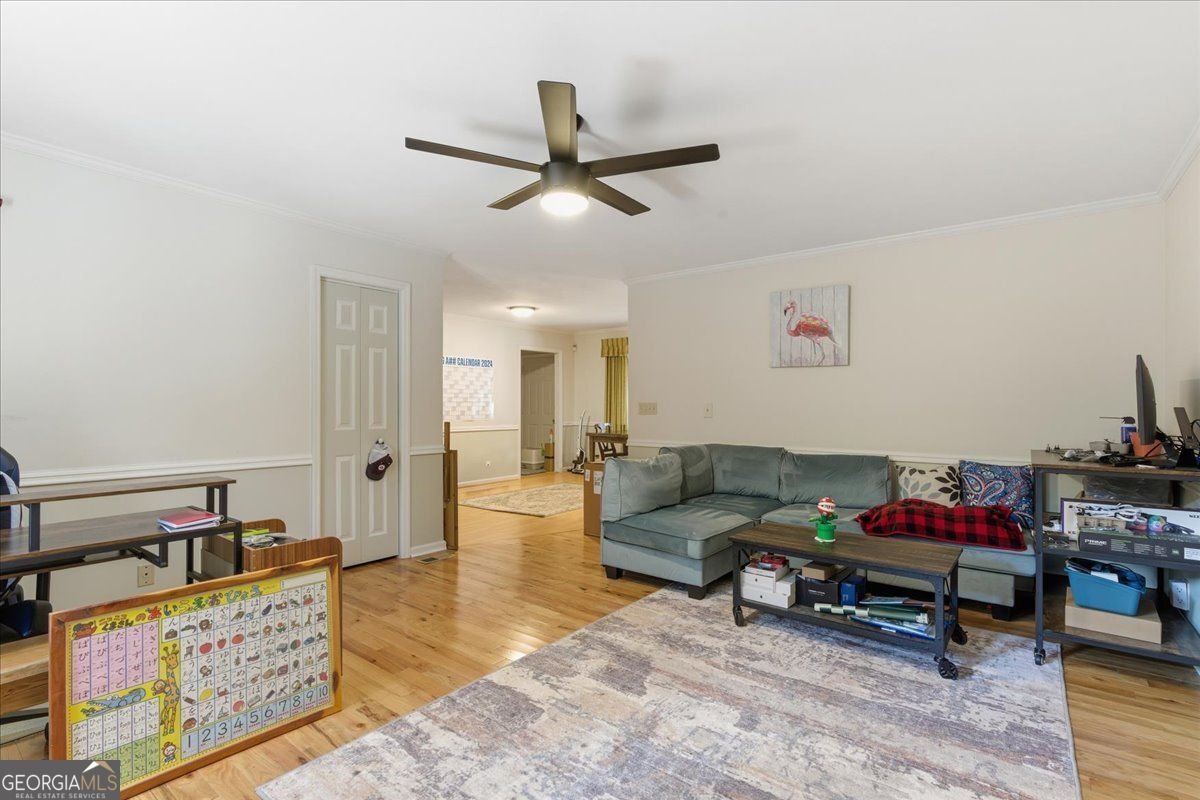 5735 East Ridge Drive Douglasville - 49