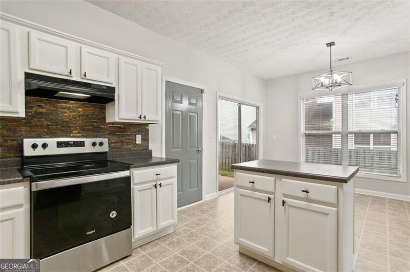 808 INKBERRY Road Canton - 17