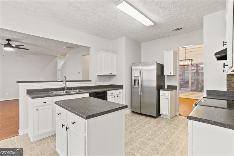 808 INKBERRY Road Canton - 19