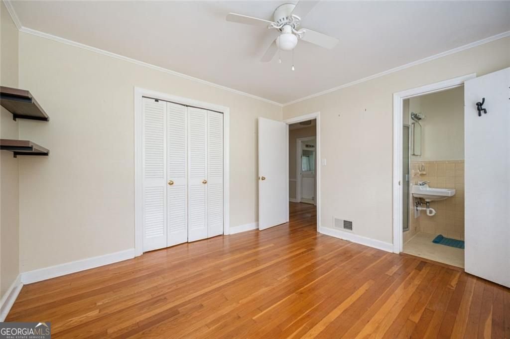 5860 Greenbrier Road Atlanta - 1