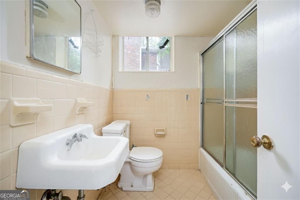 5860 Greenbrier Road Atlanta - 2