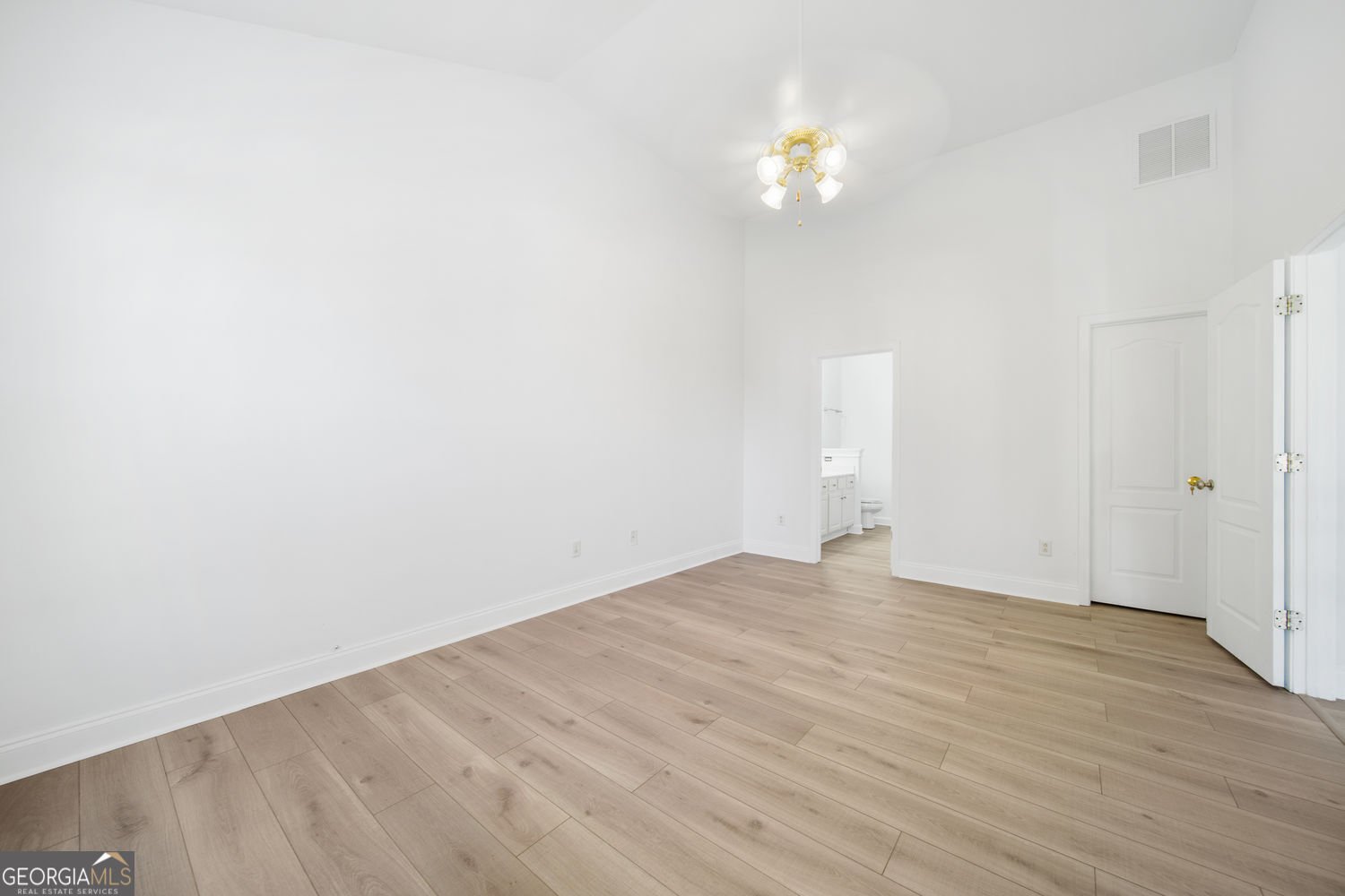 2140 Wildcat Cliffs Way Lawrenceville - 1