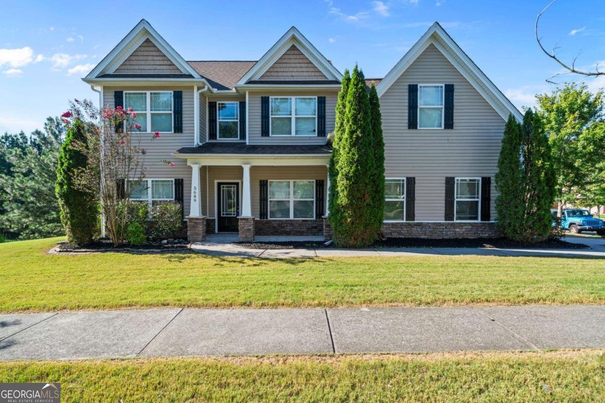 5689 Winter Bluff Way Buford - 1