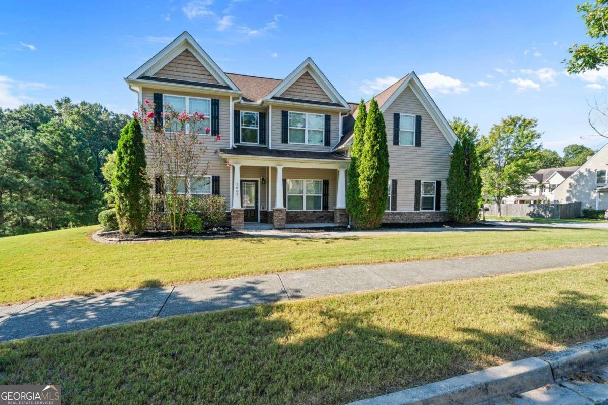 5689 Winter Bluff Way Buford - 2