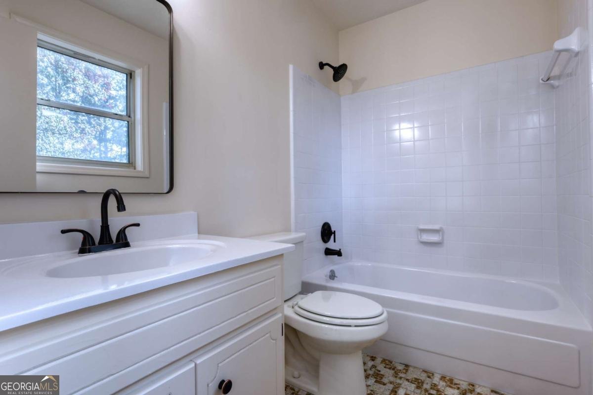 8936 Western Pines Drive Douglasville - 17