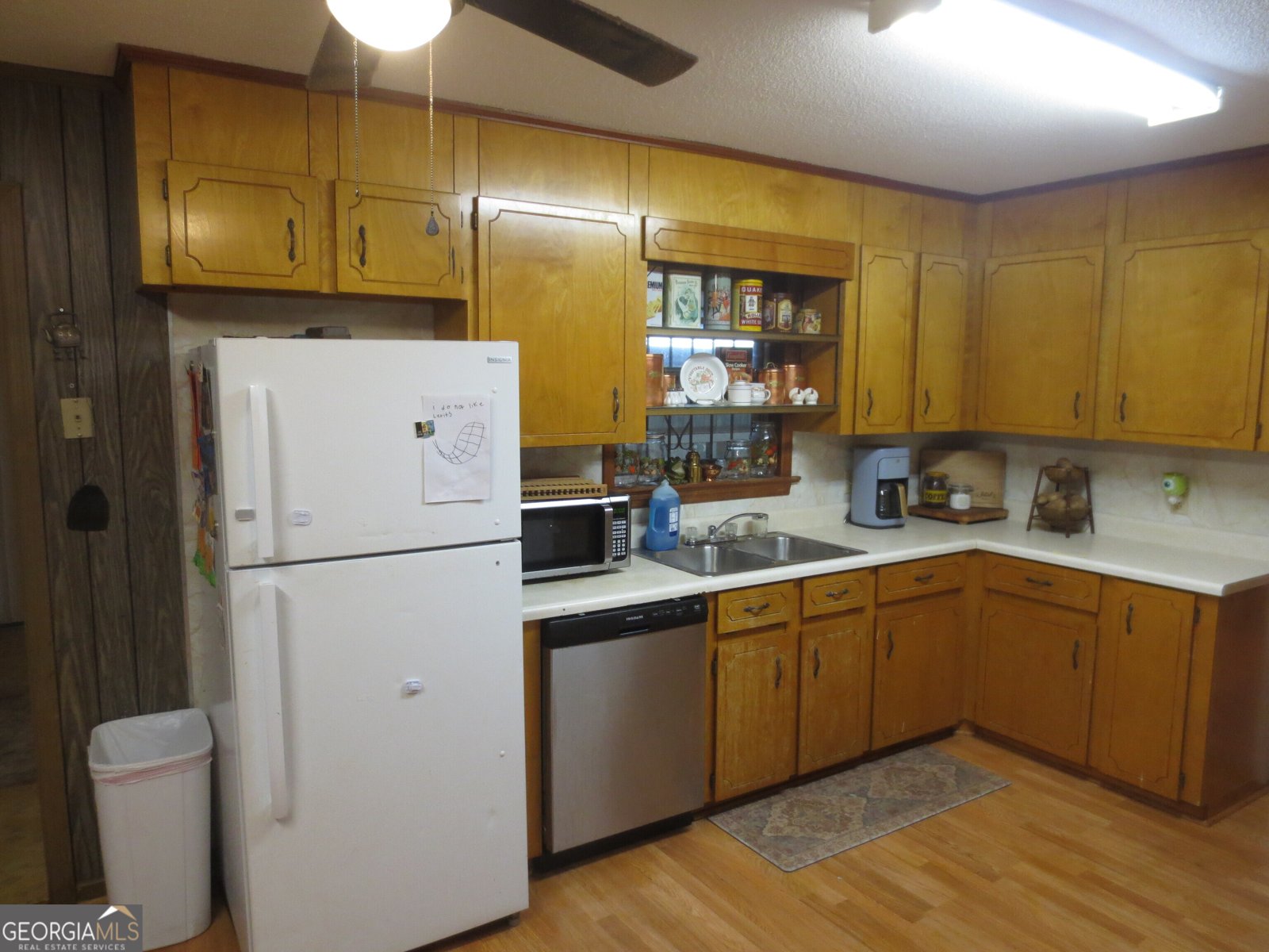 215 Hunt Road Kathleen - 32