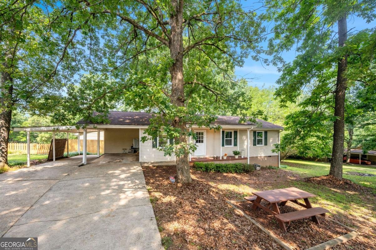 245 Amanda Court Stockbridge - 27