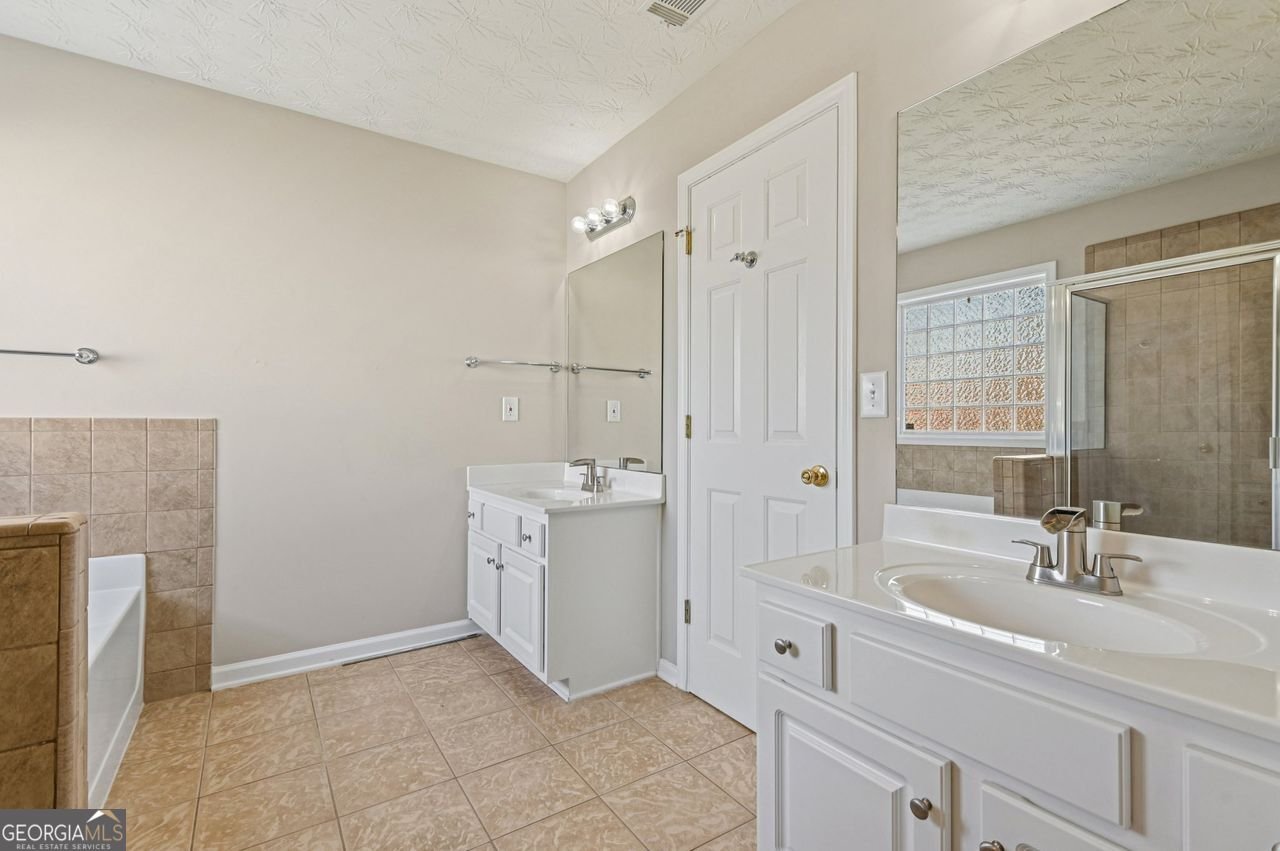 532 STONELAND Place Lawrenceville - 19